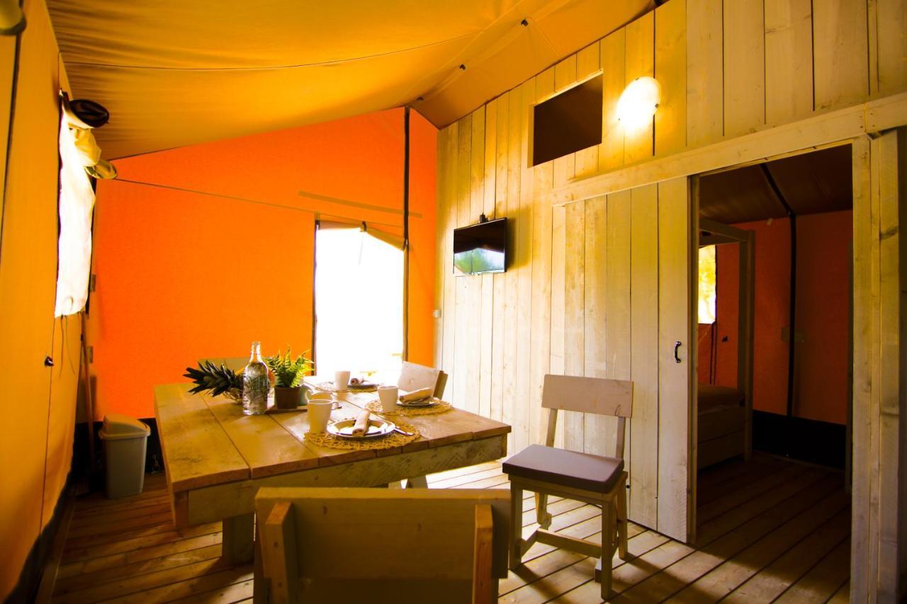 Hotel Grande Glamping Weißenburg Exterior foto