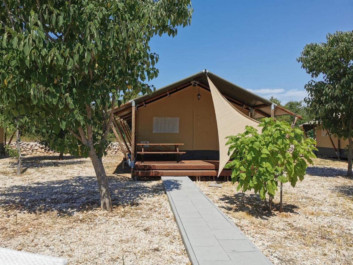 Hotel Grande Glamping Weißenburg Exterior foto